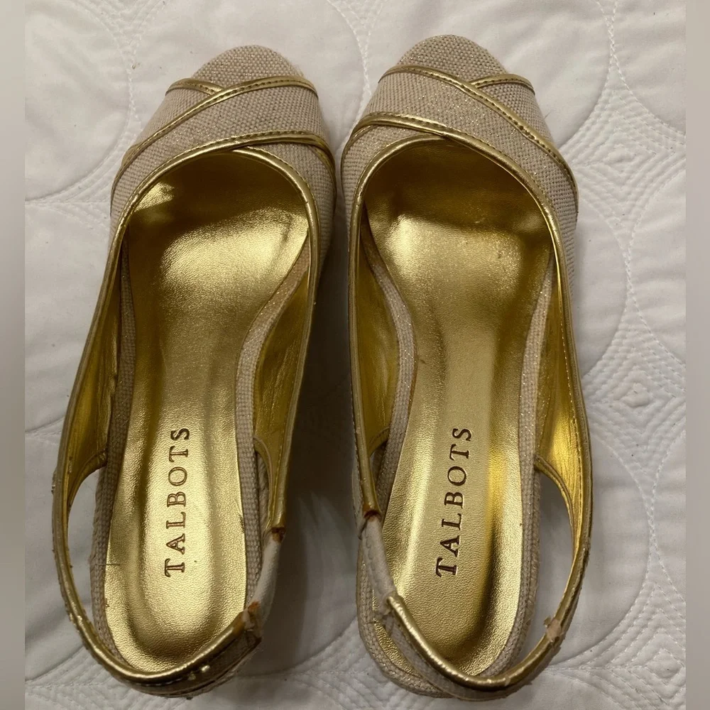 3/$15 Talbots Gold and Beige Espadrilles Peep Toe Wedges, Heels, Sandals 6.5 - Picture 5 of 9